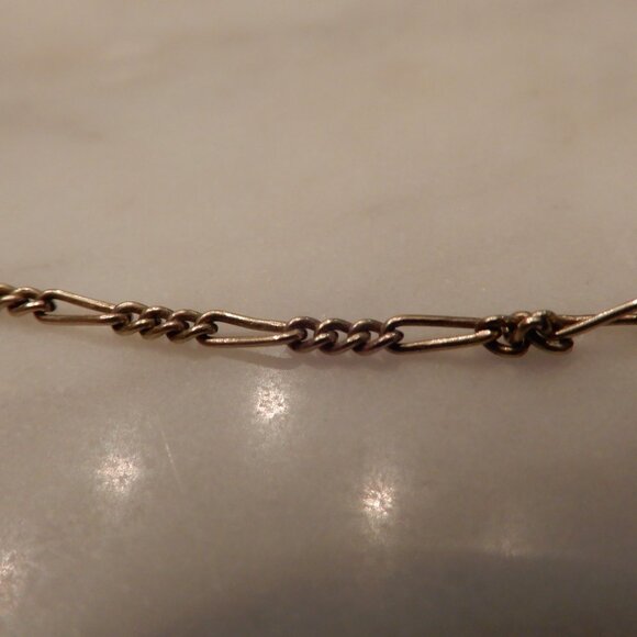 10 K Yellow Gold Figaro Chain - Picture 3 of 4
